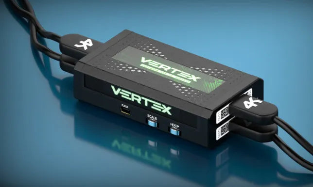 HDfury Vertex – HDMI matice 2x2 s vestavěným scalerem a převodníkem formátů, zapojená 4K HDMI kabely