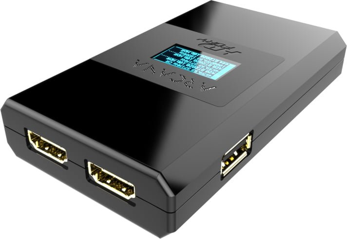eARC adaptér HDfury Arcana – pohled zepředu s OLED displejem